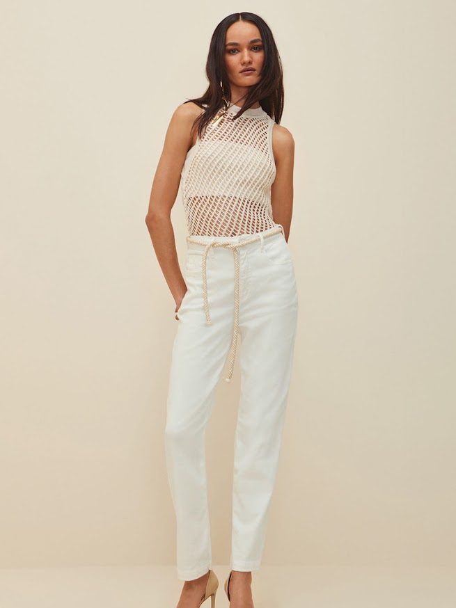 calça de alfaiataria morena rosa