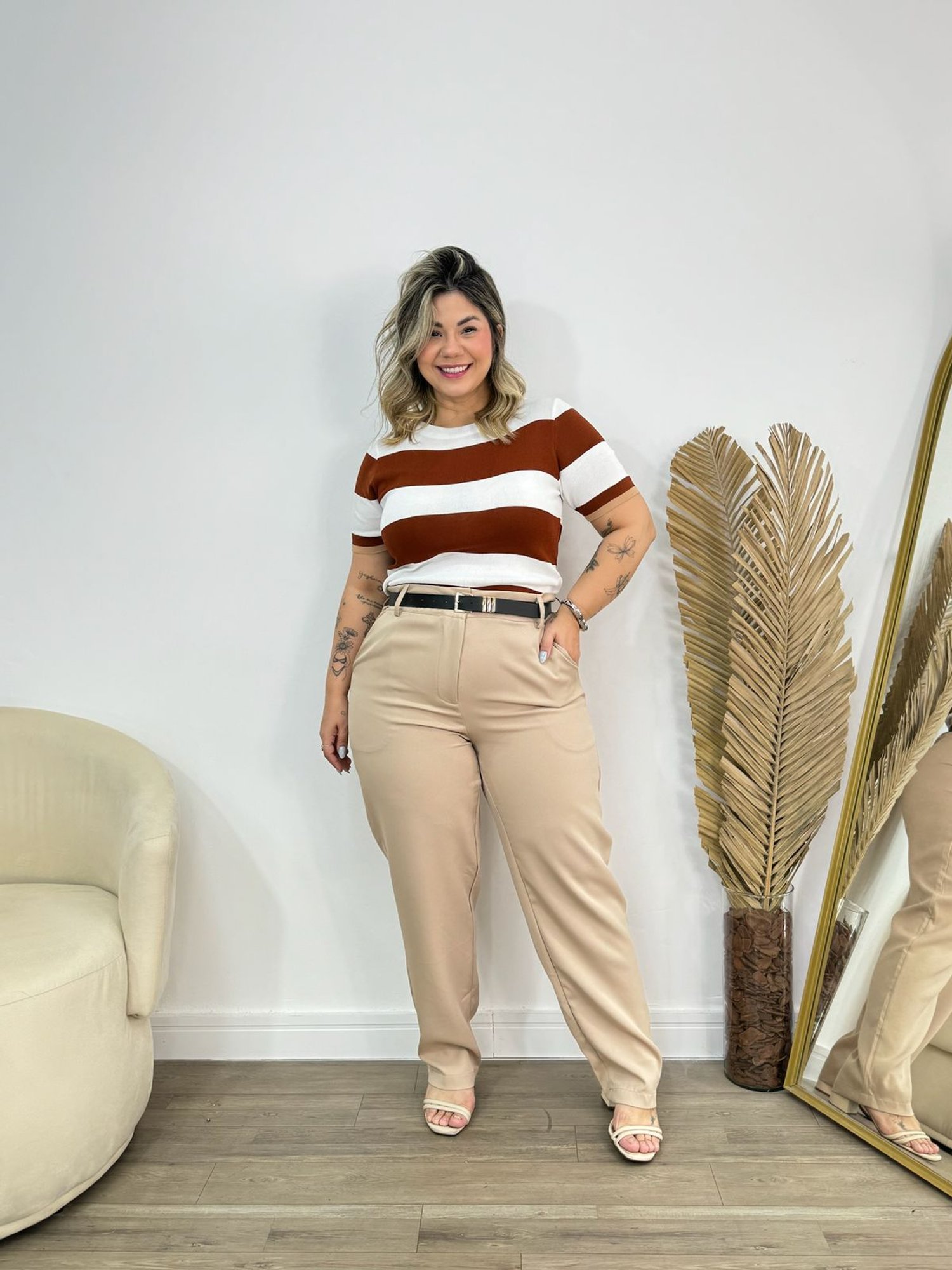 calça plus size alfaiataria cargo