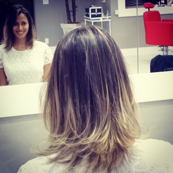 Ombré Hair vs. Mechas Californianas: Qual a Diferença e Qual Escolher?