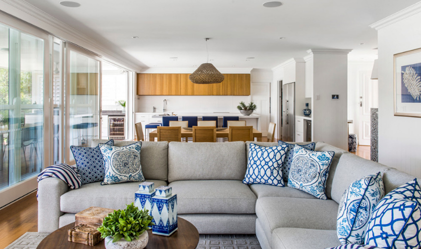 5 ideias de títulos:
1. Guia Completo: Como Usar Tonalizante Azul para um Look Vibrante
2. Tonalizante Azul: Qual a Diferença Entre Keraton e Salon Line?
3. Dicas de Aplicação: Conquiste um Azul Perfeito com Tonalizantes
4. Tonalizante Azul: Cuidados Pós-Coloração para Manter a Intensidade
5. Tonalizante Azul: A Tendência de Cores Fantasia que Você Precisa Conhecer