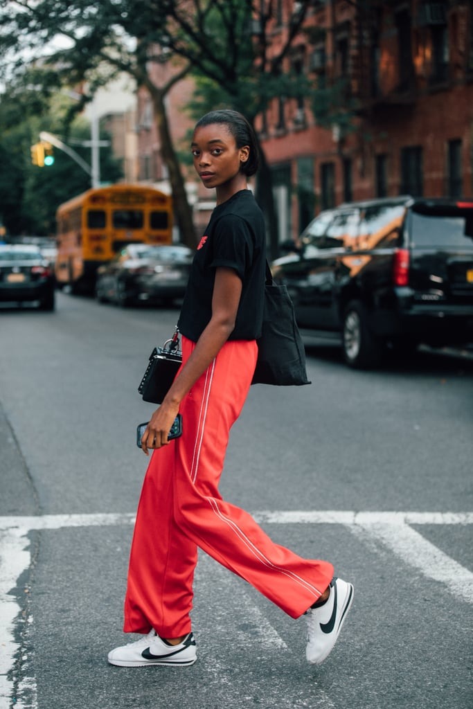 tendências de moda com camisetas Nike femininas