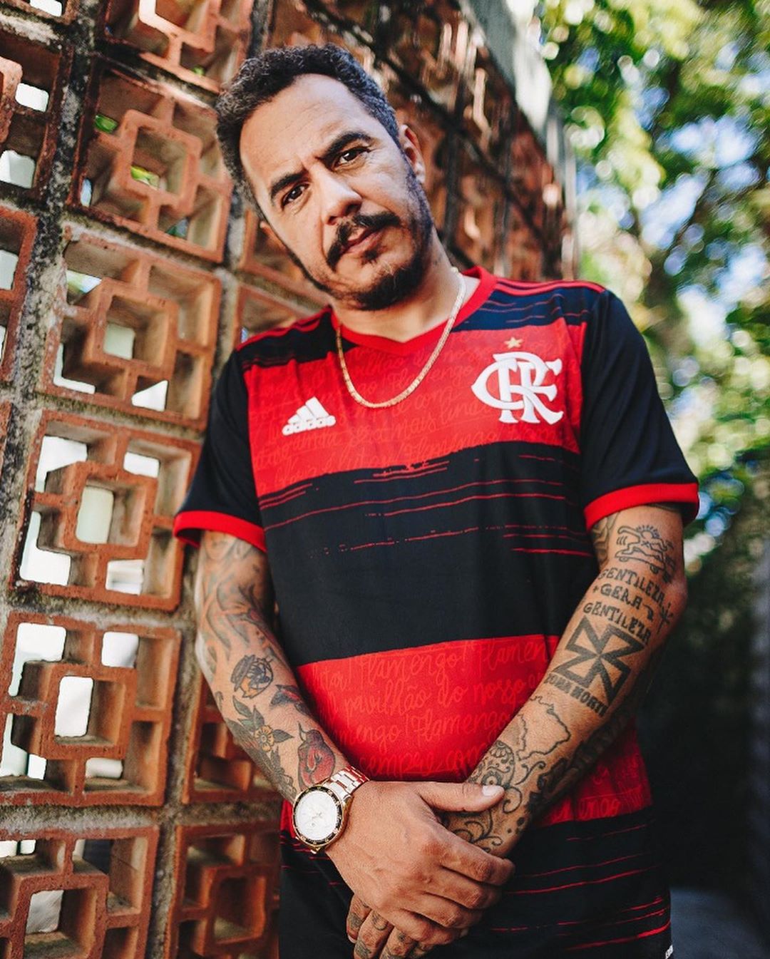 Camisa do Flamengo vermelha para ir ao Maracanã