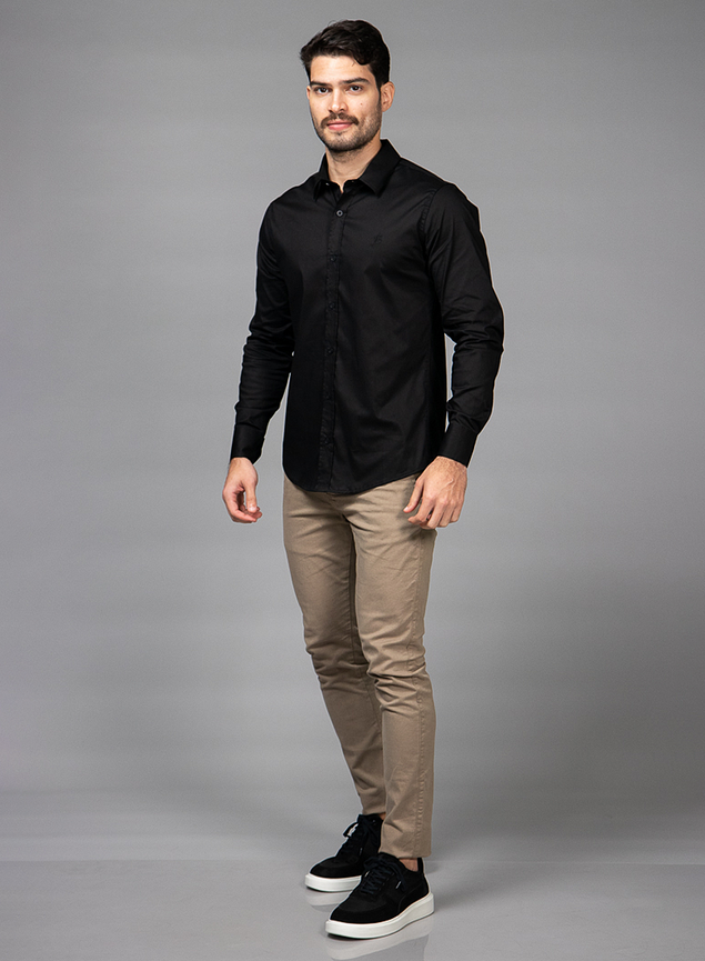 camisa preta social com alfaiataria