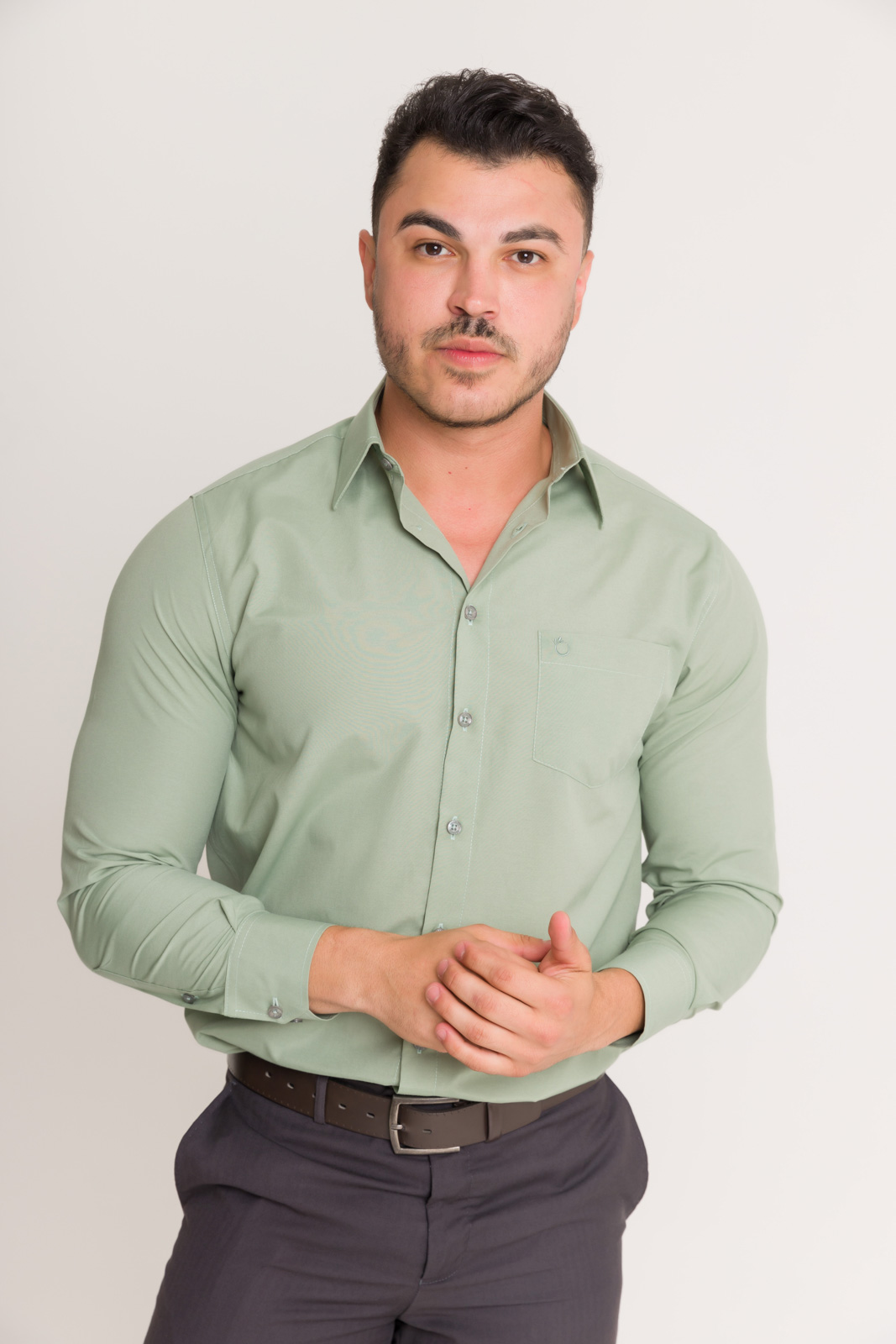 styling olive green shirt