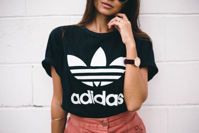camiseta adidas originals feminina looks