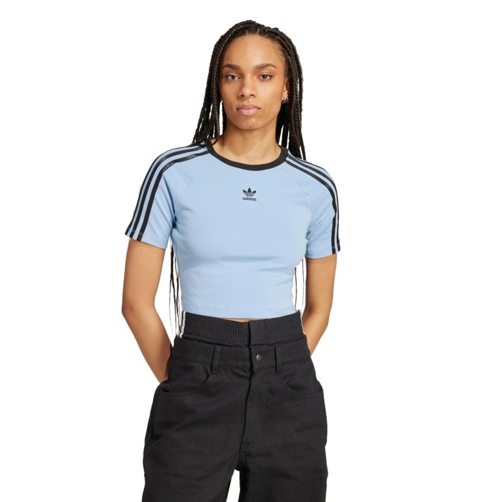 looks com camiseta adidas originals para festival