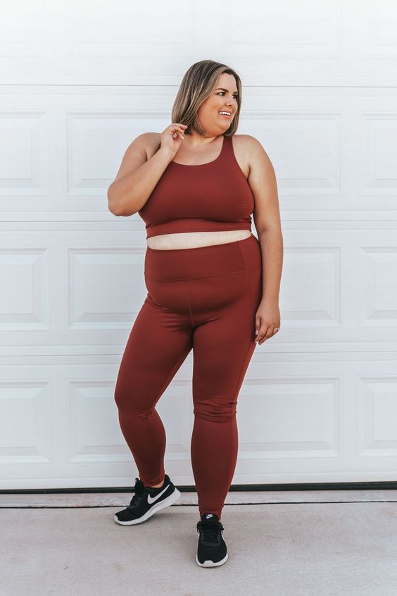 camiseta feminina academia plus size