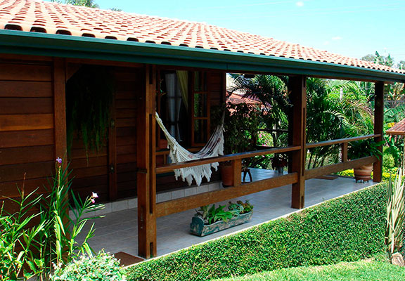 quanto custa casa de madeira com varanda