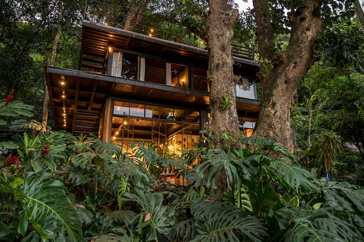 Casas integradas à natureza