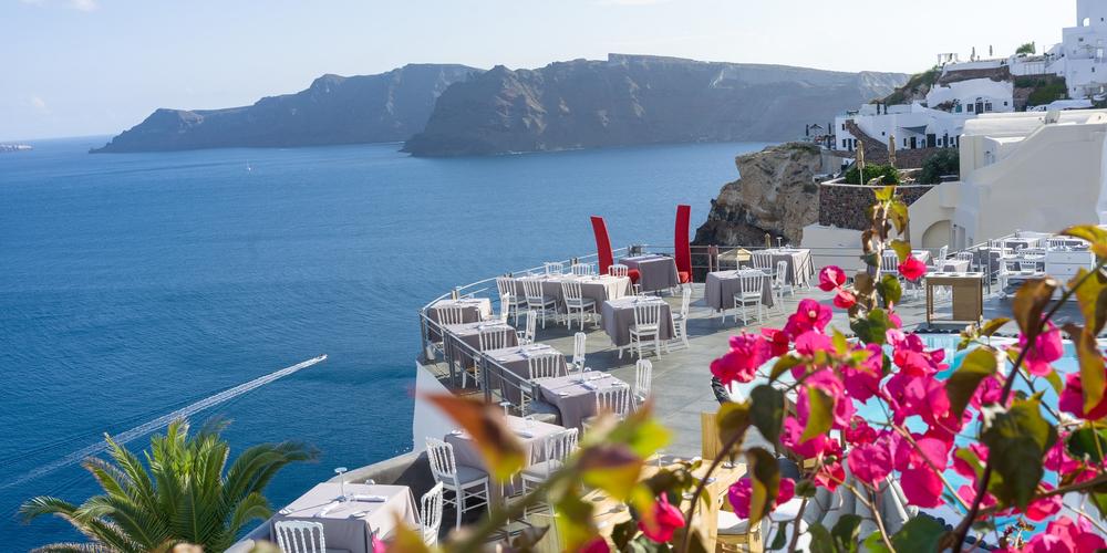 Por Que Contratar uma Assessoria Especializada para Seu Casamento na Grécia