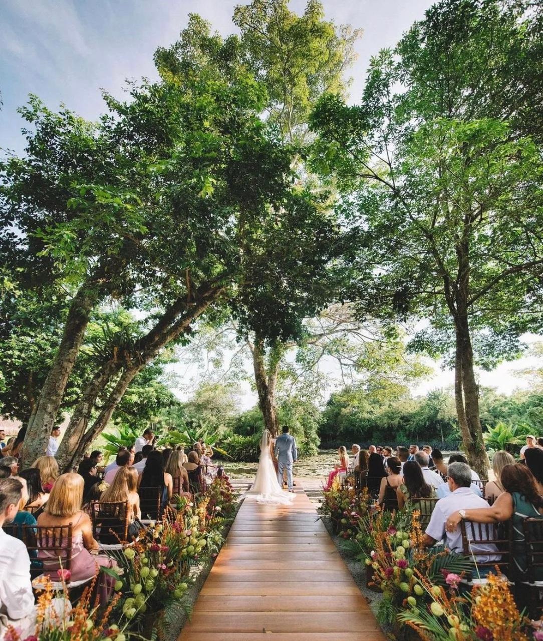 Casamento ao Ar Livre: Dicas Essenciais para um Plano B Infalível