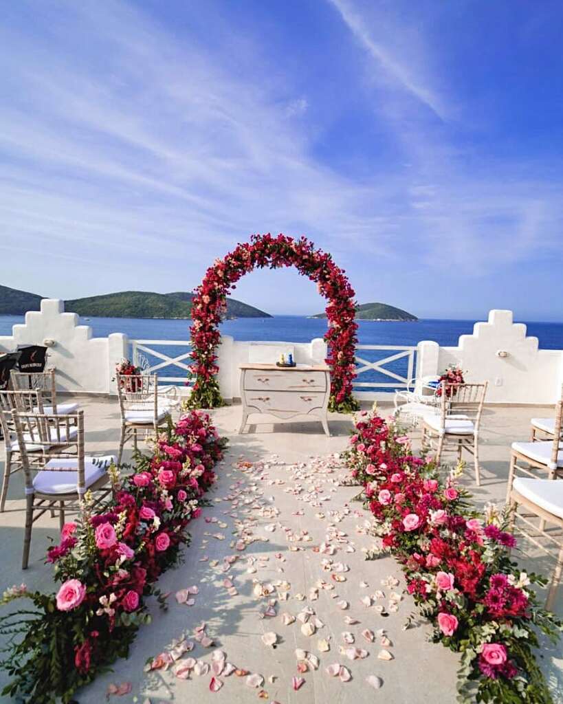 Casamento ao Ar Livre: Dicas Essenciais para um Plano B Infalível