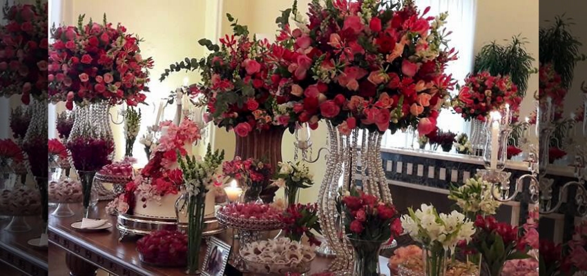 Convites e Arranjos Florais em Marsala: Detalhes que Fazem a Diferença no seu Grande Dia