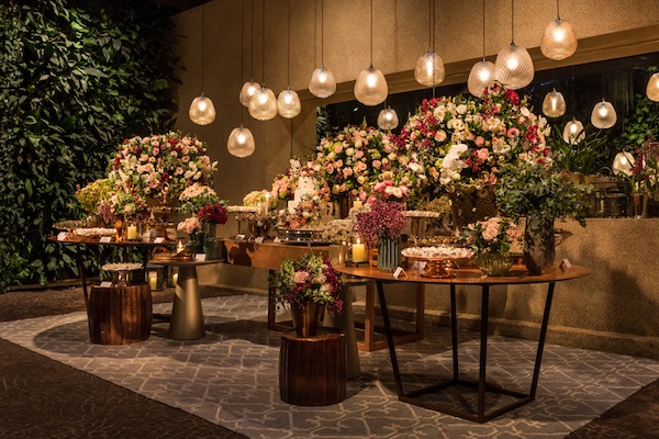 Guia completo de trajes para noivos e convidados em casamentos rústicos chic