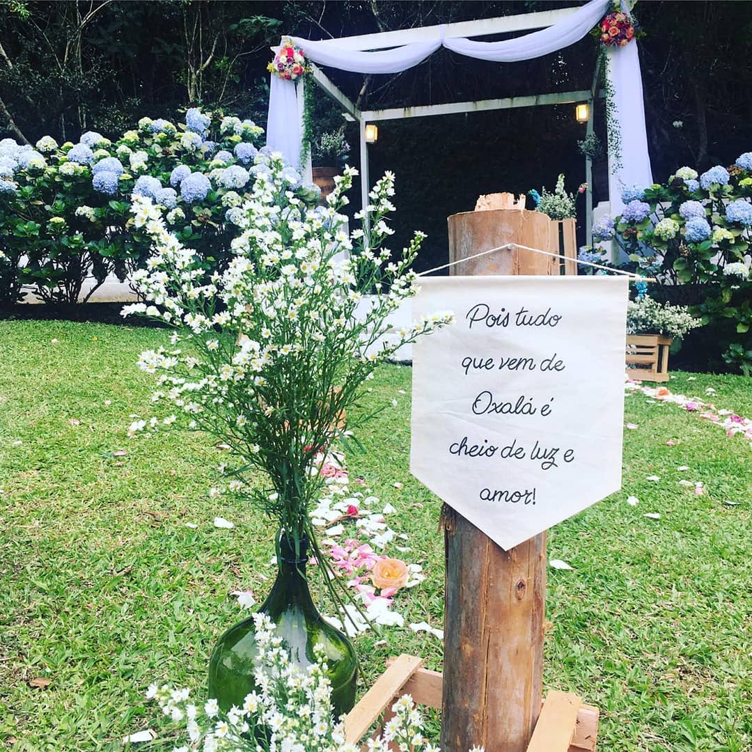 Vestimenta e Etiqueta para Convidados de Casamento na Umbanda