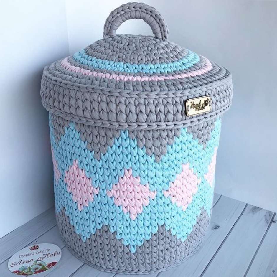 Conjunto de cestos organizadores em crochê com fio de malha