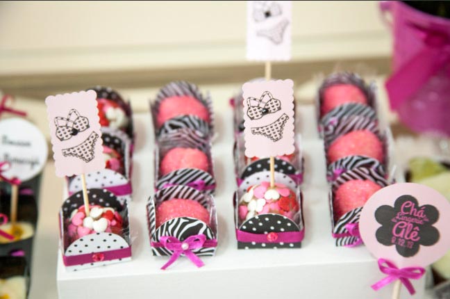 Lista de presentes ideais para chá de lingerie: peças íntimas e linha noite