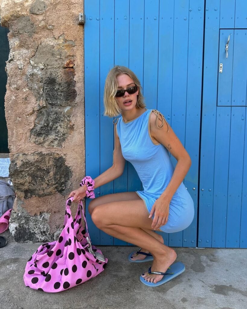 chinelo havaianas praia