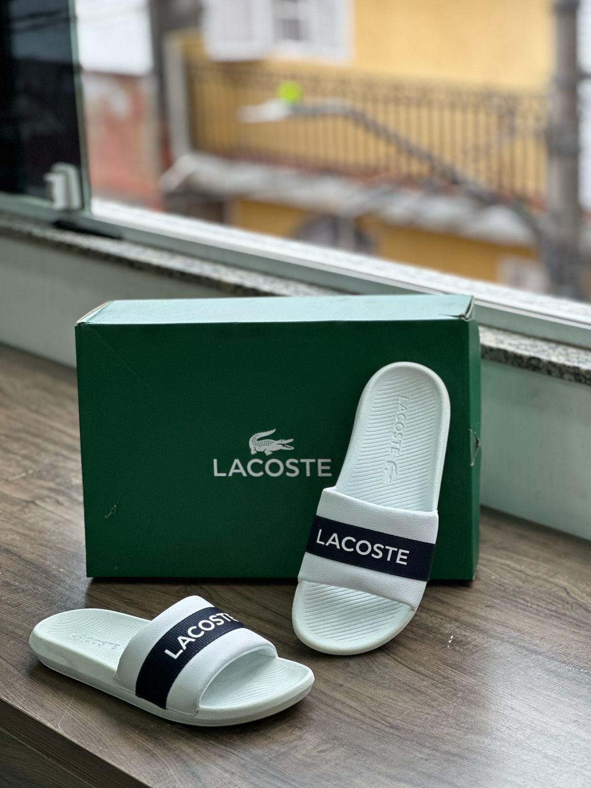 chinelo lacoste branco moda praia
