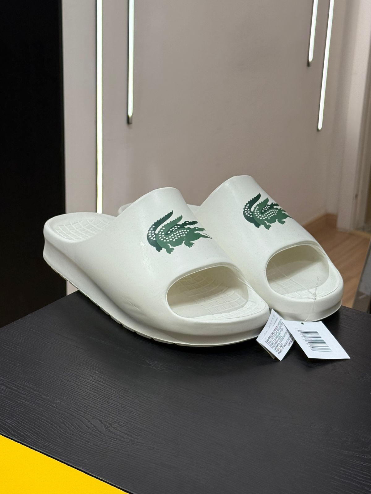 chinelo lacoste branco casual