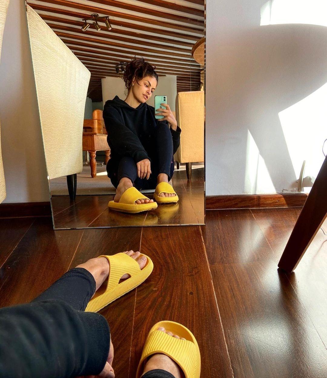 Cloud slides styling