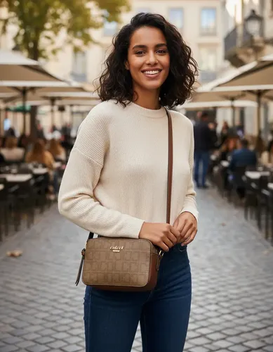 Bolsa Colcci pequena