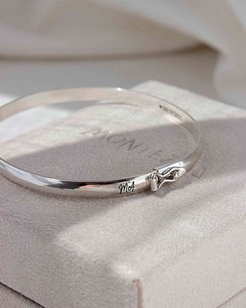bracelete prateado feminino com pedras (turquesa)