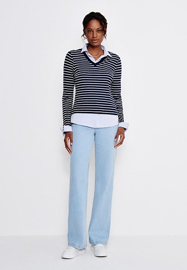 como combinar calça wide leg com t-shirt oversized