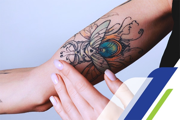 bepantol derma ou cicaplast para tatuagem descascando