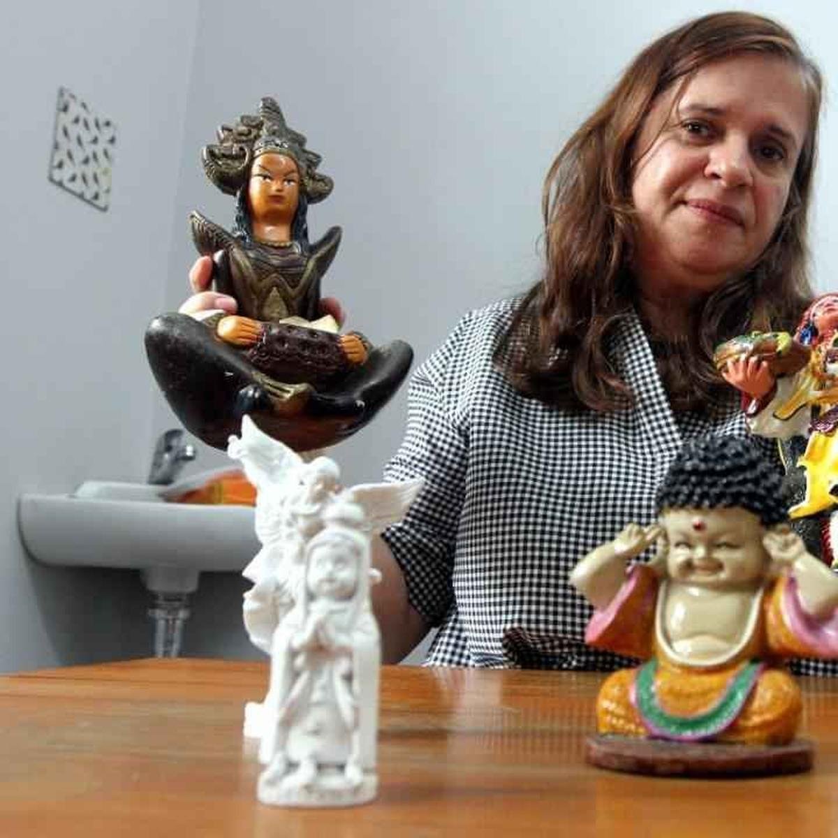 Como realizar uma limpeza energética simples em casa?