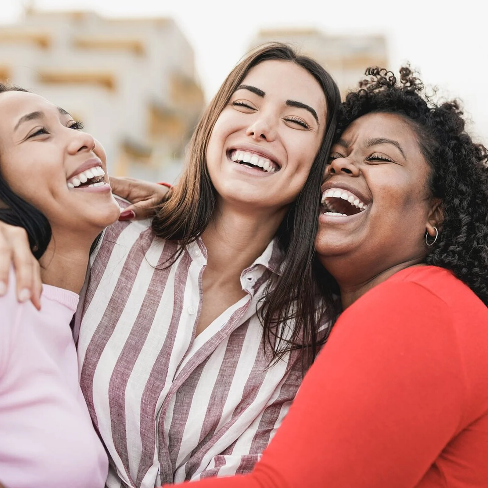 como surpreender a namorada com pouco dinheiro