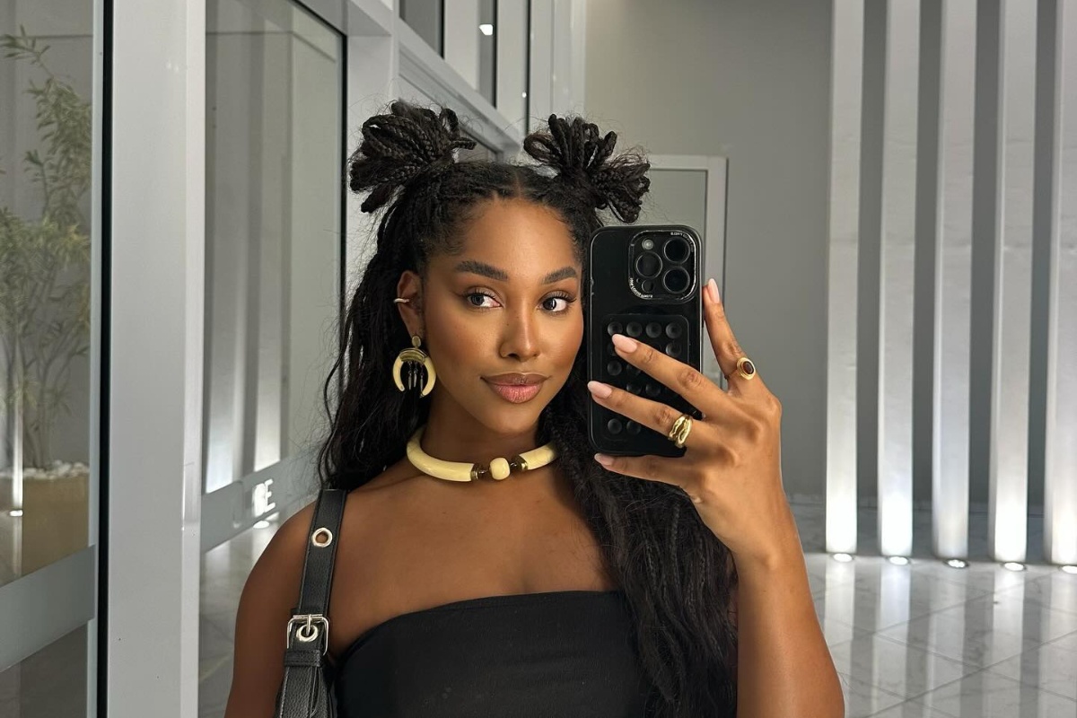 coque com cabelo solto