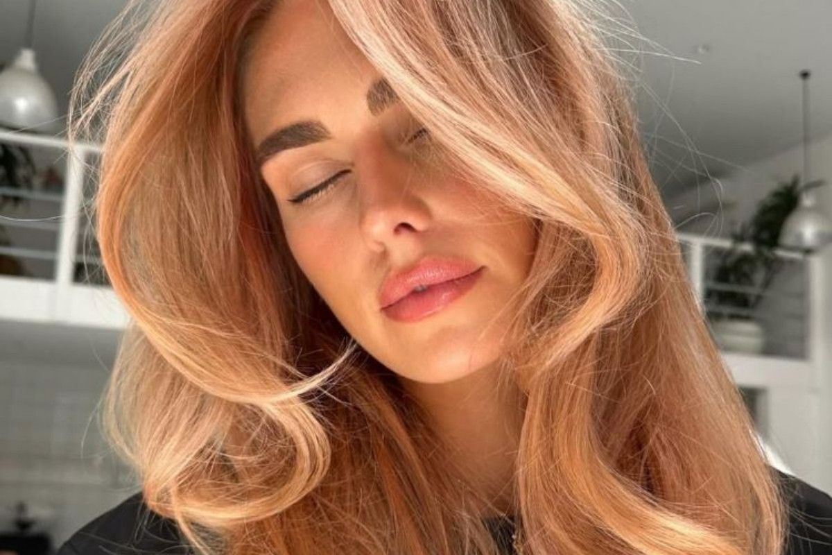 luzes em cabelo moreno