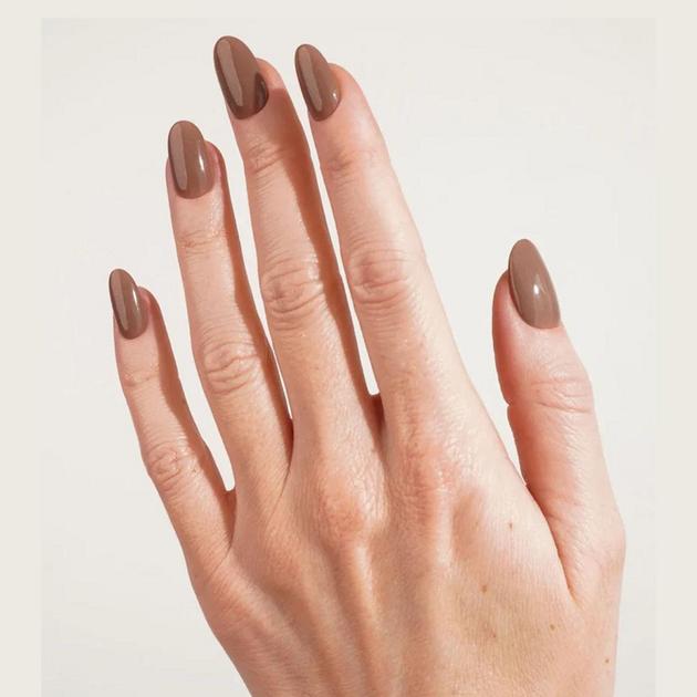 Cores de esmalte para unhas dos pés: Delicadeza e cuidado