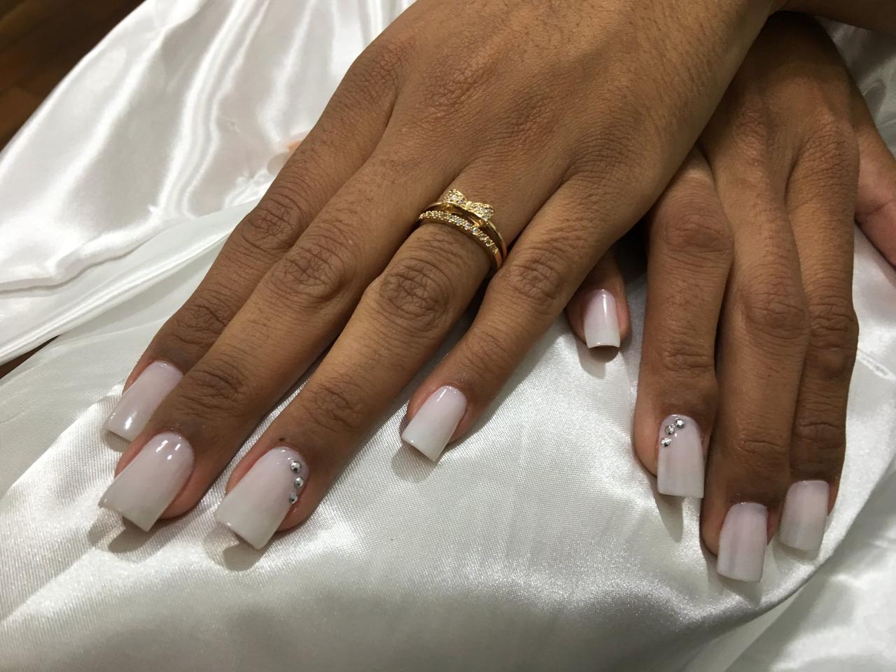 Pantone e WGSN: As cores que vão dominar o mundo dos esmaltes em 2025 e 2026