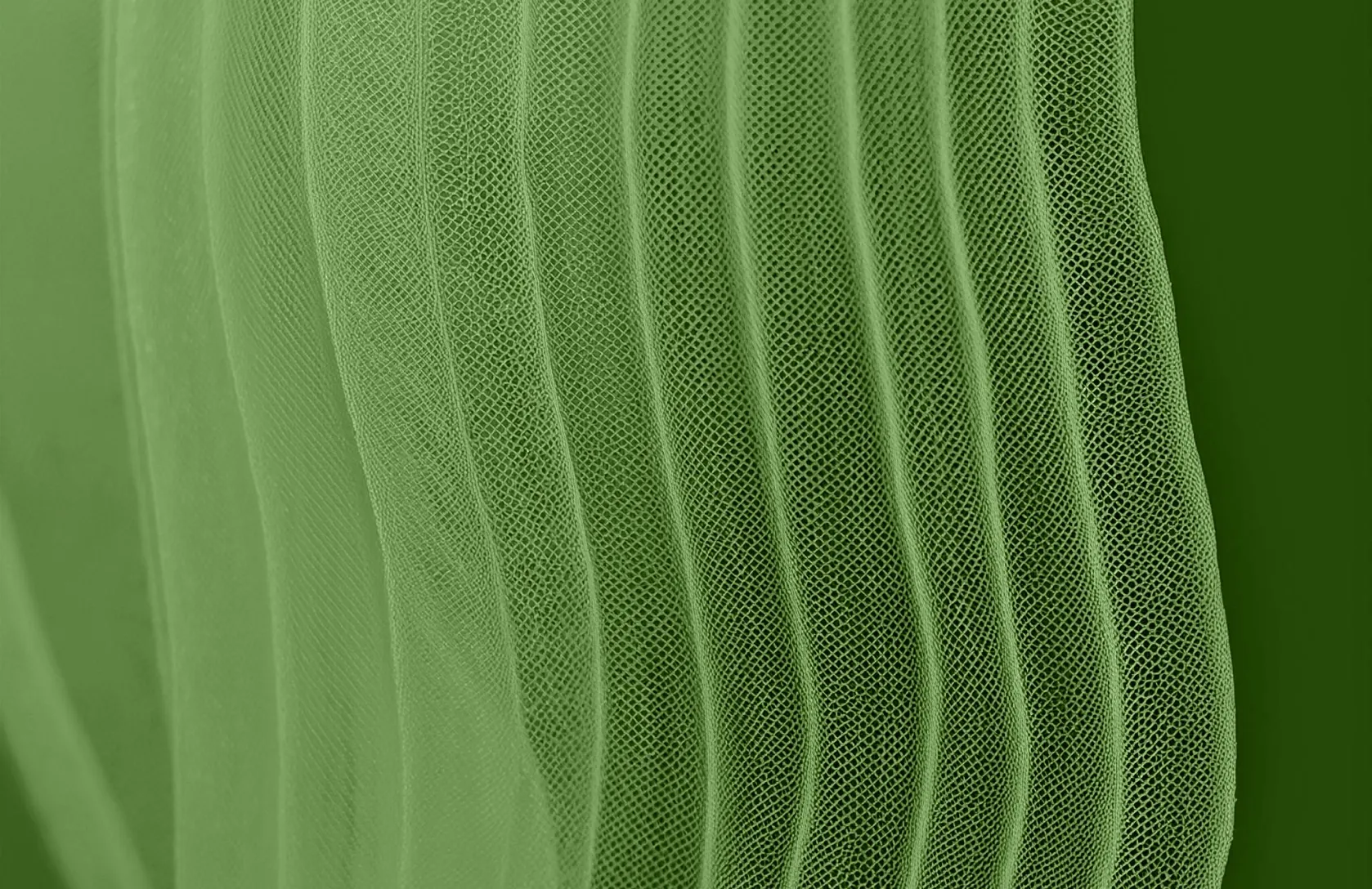 Cores Vibrantes no Inverno 2026: Como Adicionar Ousadia aos Seus Looks