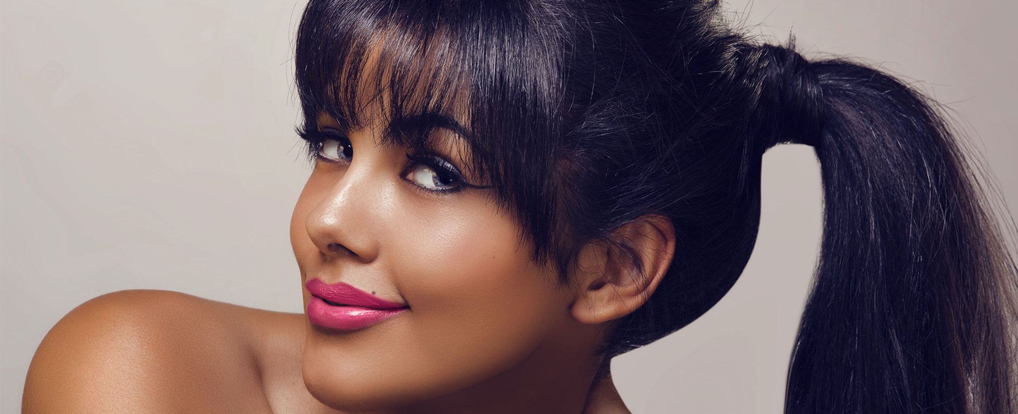 Descubra a Cor de Cabelo Ideal para Seu Subtom de Pele Morena (Quente ou Fria)