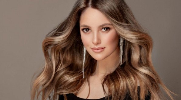 Guia Completo: Morena Iluminada 2025/2026 e os Tons que Estão em Alta