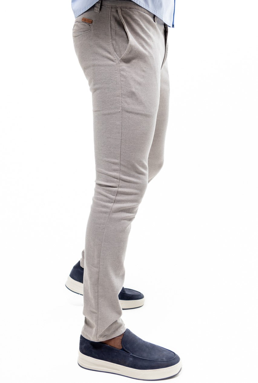 estilo formal com calça cinza