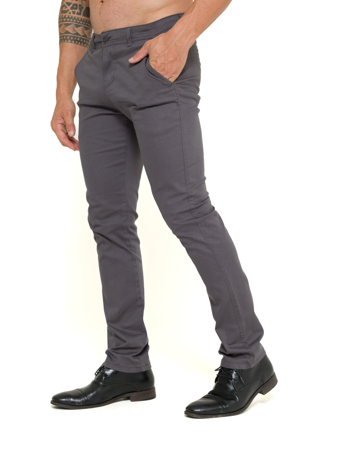 cores que combinam com calça cinza chumbo