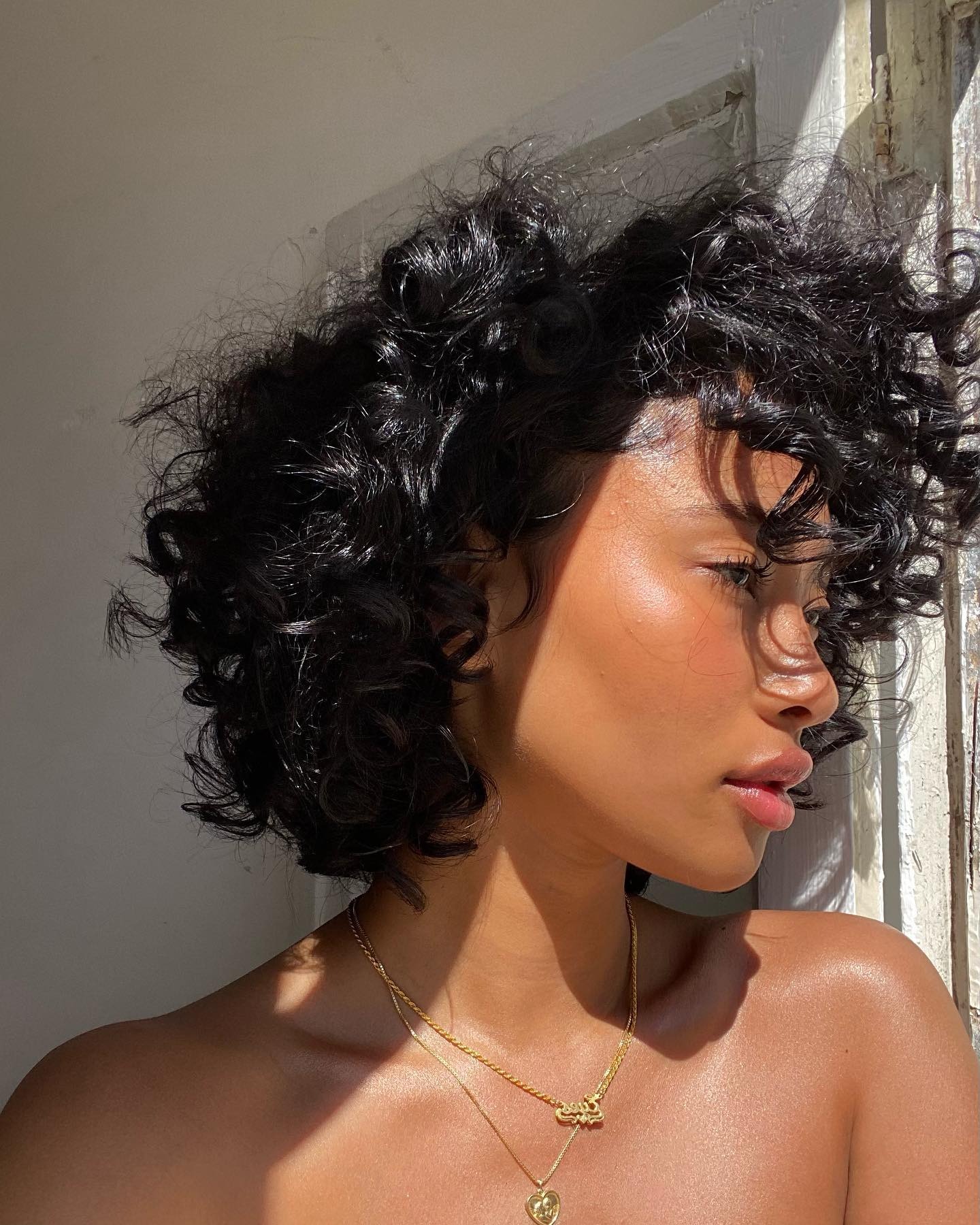 Visagismo para Cabelos Cacheados: Encontre o Corte Perfeito para o Seu Rosto