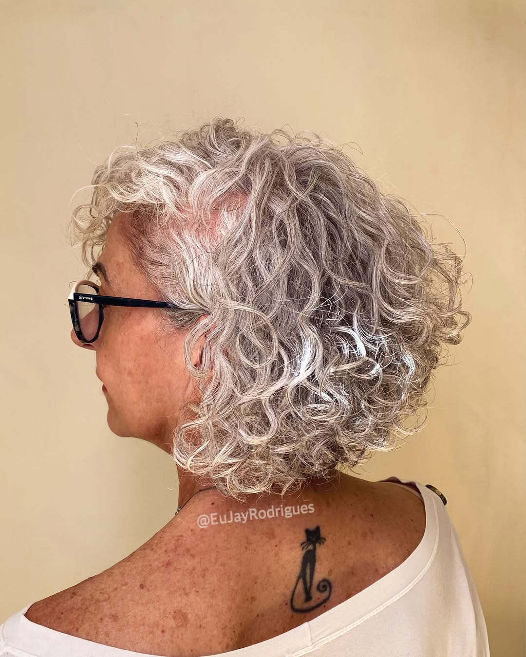 melhores cortes de cabelo curto feminino cacheado para inspirar
