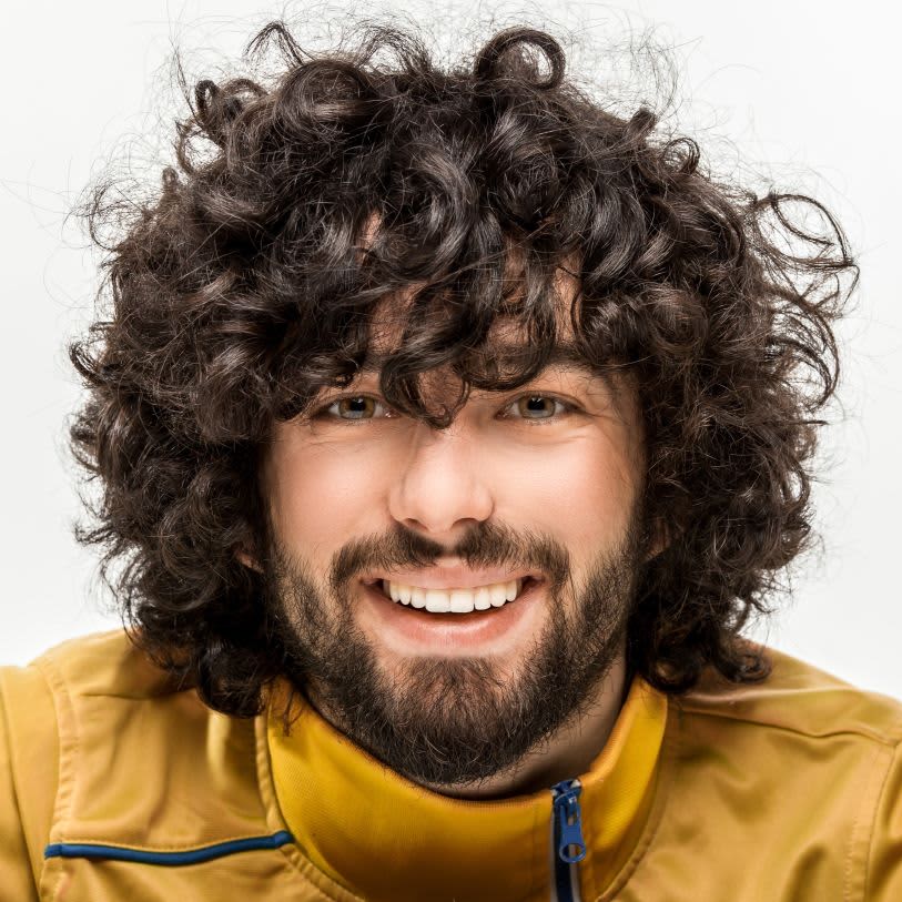 Top 5 Cortes Modernos para Cabelo 2C Masculino: Estilo e Praticidade