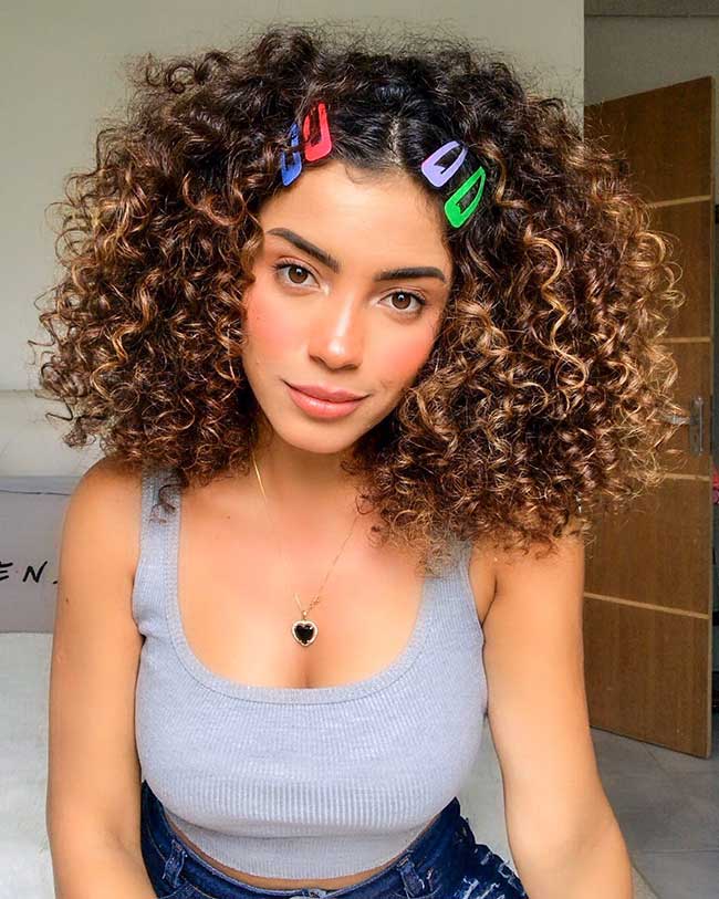 Desvendando o Tapered Hair: Tudo Sobre o Corte Moderno para Cachos