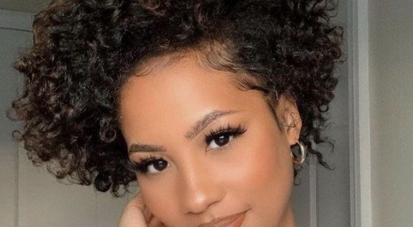 Guia Completo: Como Cuidar do Cabelo 3C e 4A