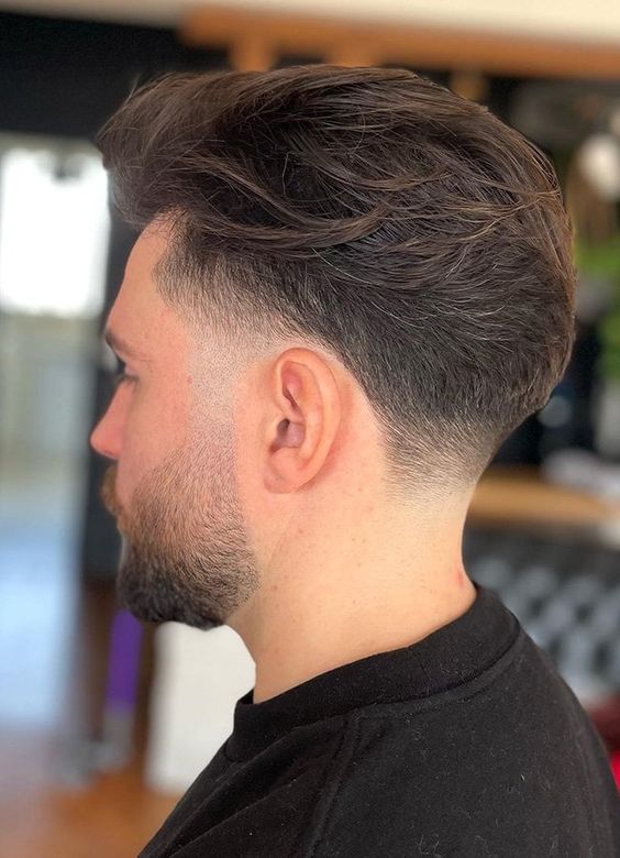 Guia completo do Low Taper Fade: Características e Manutenção