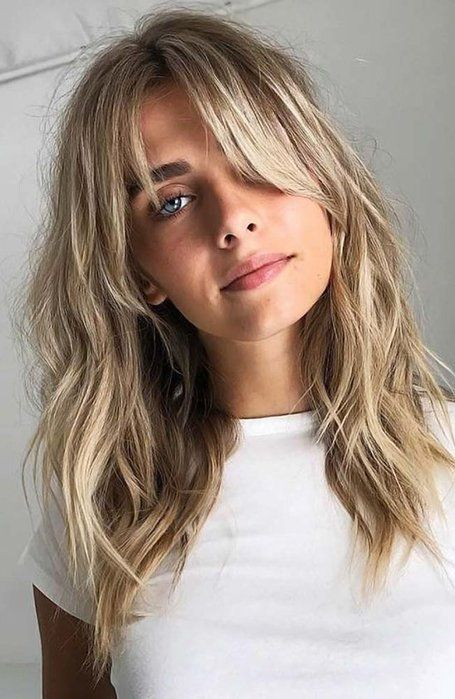 corte borboleta para cabelo médio