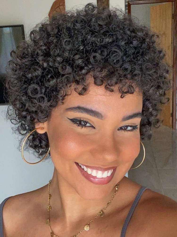 Guia Completo: Como Escolher o Corte Ideal para Seu Rosto com Cabelo Crespo Curto