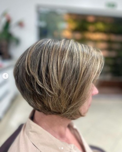 Bob Assimétrico vs. French Bob: Qual o Melhor Corte para Mulheres Maduras?