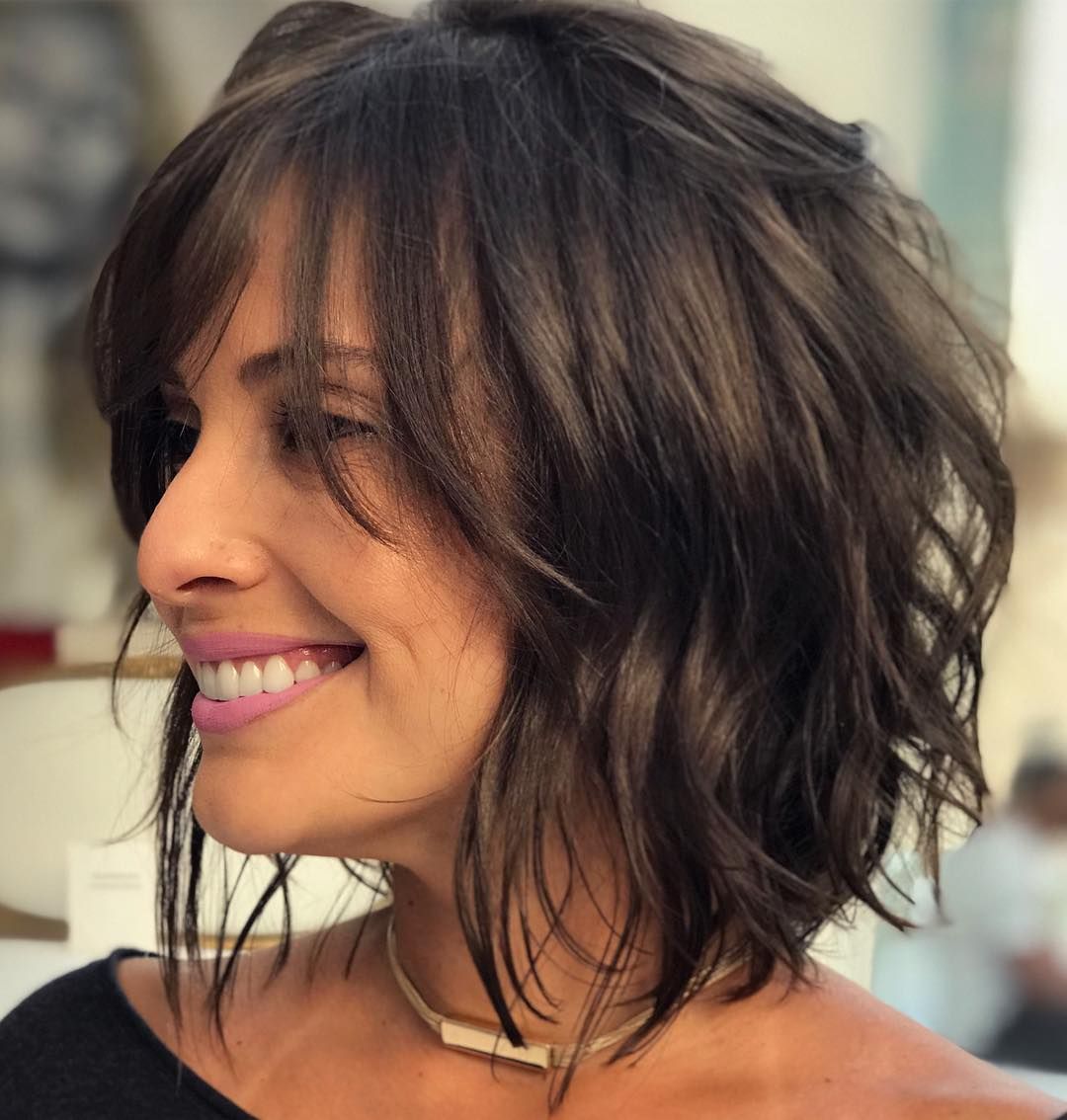 Soft Bob em Camadas: Elegância e Movimento para o Seu Dia a Dia